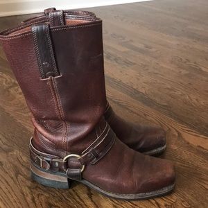 Men’s Frye Harness Brown Leather Boots Size 9.5